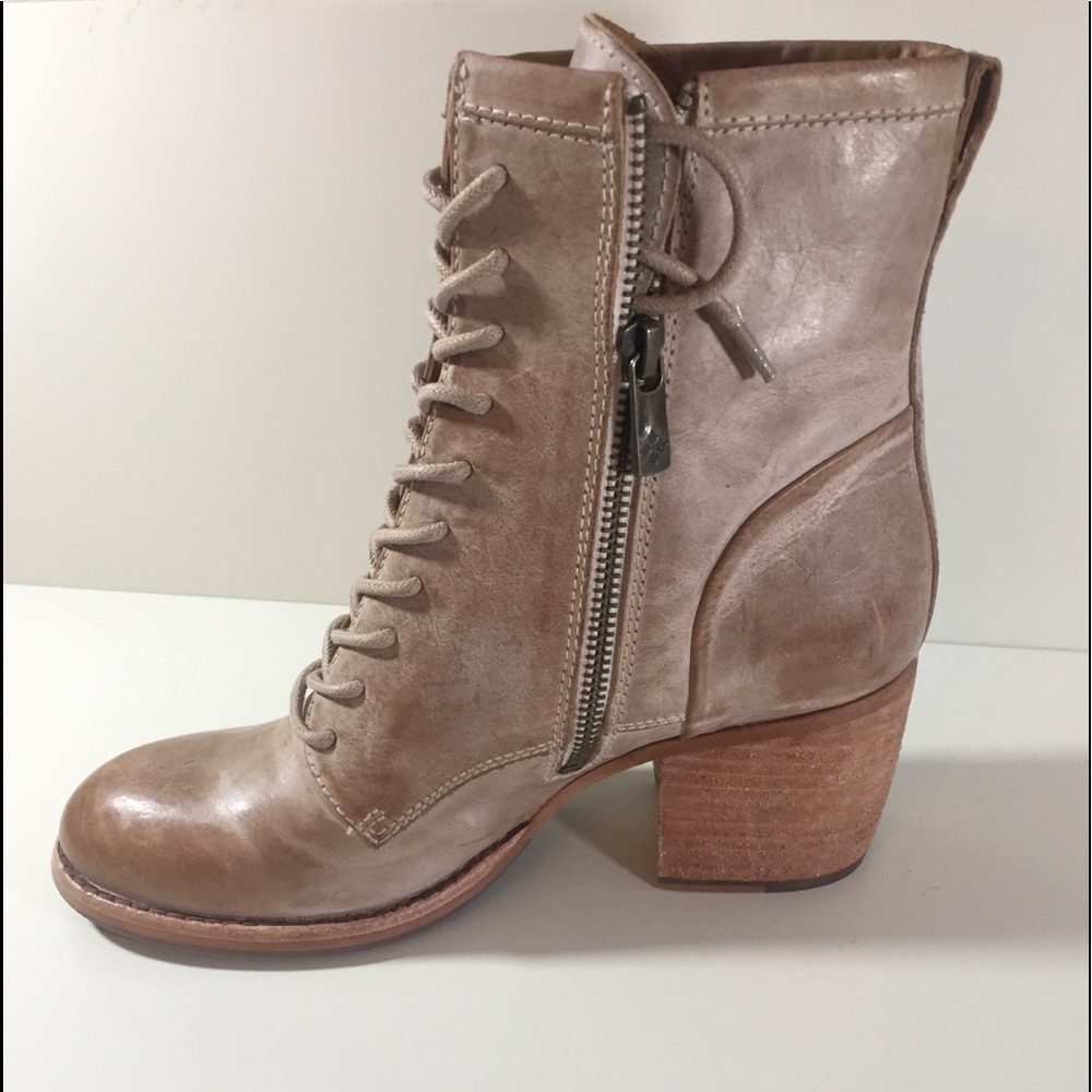 Stylish Tan Leather Ankle Boots - Picture 2 of 11